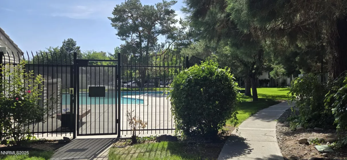 2111 Roundhouse, Sparks, Nevada 89431, 1 Bedroom Bedrooms, ,1 BathroomBathrooms,Residential,Residential,Roundhouse,250052501