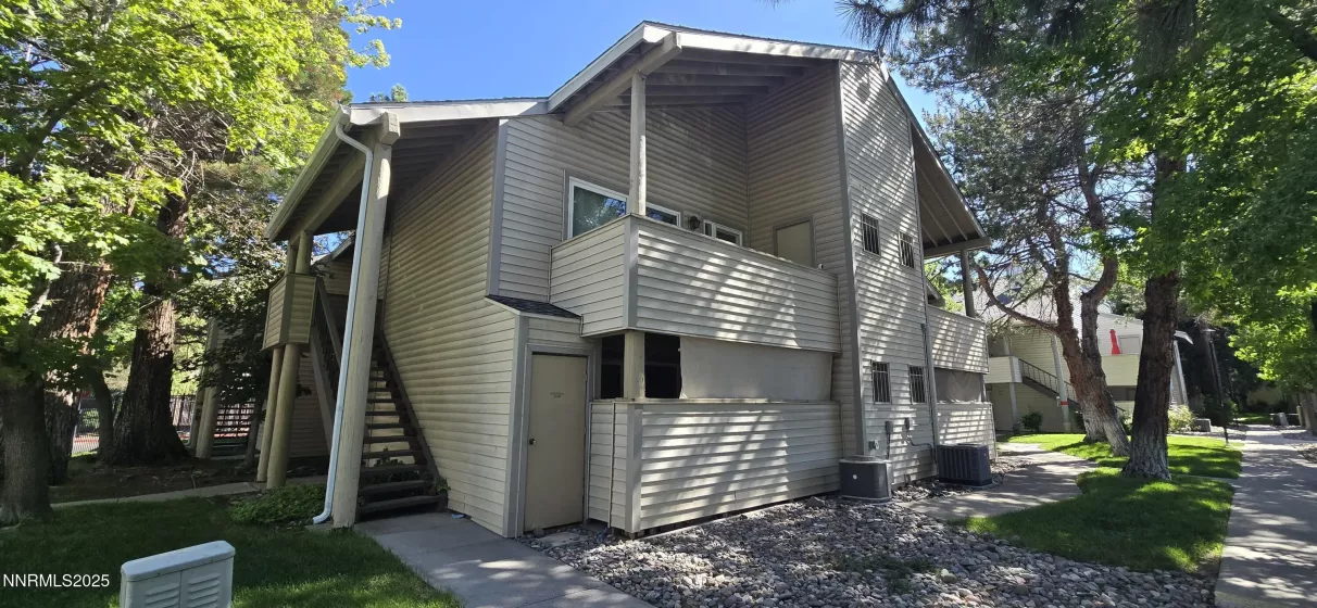 2111 Roundhouse, Sparks, Nevada 89431, 1 Bedroom Bedrooms, ,1 BathroomBathrooms,Residential,Residential,Roundhouse,250052501