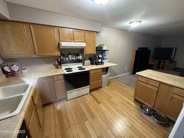 486 Smithridge, Reno, Nevada 89502, 2 Bedrooms Bedrooms, ,2 BathroomsBathrooms,Residential,Residential,Smithridge,250052502