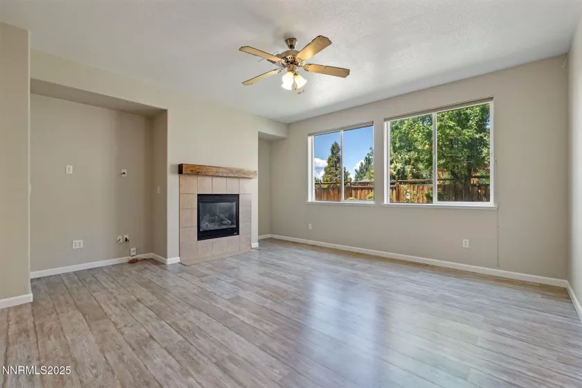 7121 Jermann, Sparks, Nevada 89436, 5 Bedrooms Bedrooms, ,3 BathroomsBathrooms,Residential,Residential,Jermann,250052504