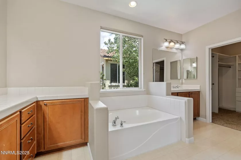 7121 Jermann, Sparks, Nevada 89436, 5 Bedrooms Bedrooms, ,3 BathroomsBathrooms,Residential,Residential,Jermann,250052504