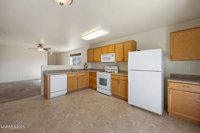 8733 Sunset Breeze, Reno, Nevada 89506, 2 Bedrooms Bedrooms, ,2 BathroomsBathrooms,Residential,Residential,Sunset Breeze,250052506