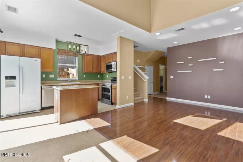 9266 Lone Wolf, Reno, Nevada 89506, 2 Bedrooms Bedrooms, ,2 BathroomsBathrooms,Residential,Residential,Lone Wolf,250052508