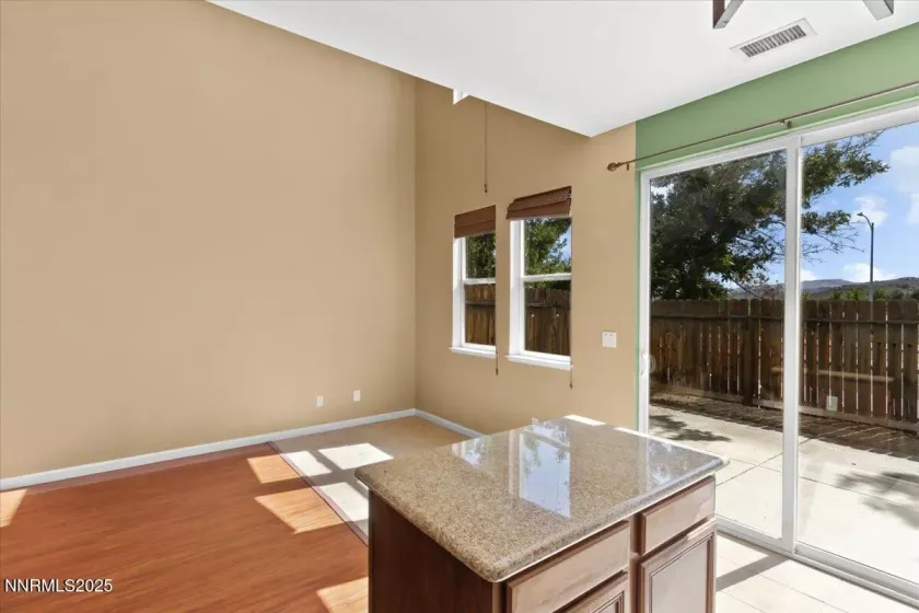 9266 Lone Wolf, Reno, Nevada 89506, 2 Bedrooms Bedrooms, ,2 BathroomsBathrooms,Residential,Residential,Lone Wolf,250052508