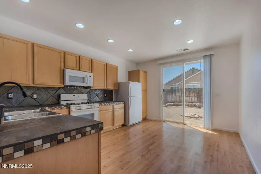 1191 Shadow, Fernley, Nevada 89408, 3 Bedrooms Bedrooms, ,2 BathroomsBathrooms,Residential,Residential,Shadow,250052510