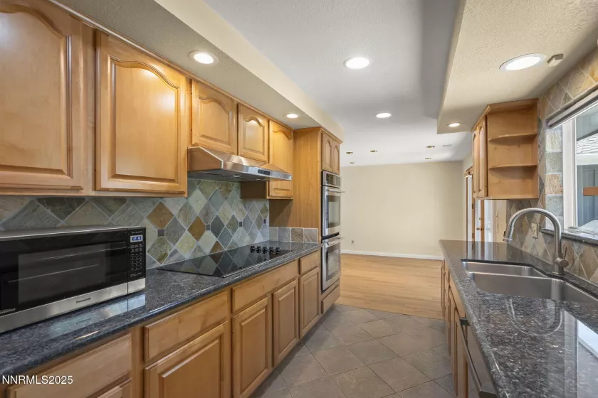 2645 Monterey, Reno, Nevada 89509, 3 Bedrooms Bedrooms, ,3 BathroomsBathrooms,Residential,Residential,Monterey,250050835