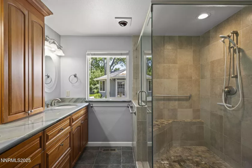 2645 Monterey, Reno, Nevada 89509, 3 Bedrooms Bedrooms, ,3 BathroomsBathrooms,Residential,Residential,Monterey,250050835