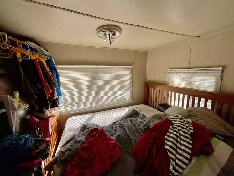 858 Gentry Way #10, Reno, Nevada 89502, 3 Bedrooms Bedrooms, 7 Rooms Rooms,1 BathroomBathrooms,Manufactured,Residential,#10,Gentry,250052511
