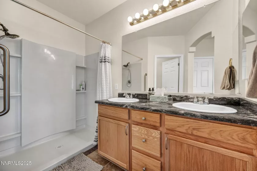 6230 Ingleston, Sparks, Nevada 89436, 2 Bedrooms Bedrooms, ,2 BathroomsBathrooms,Residential,Residential,Ingleston,250052524