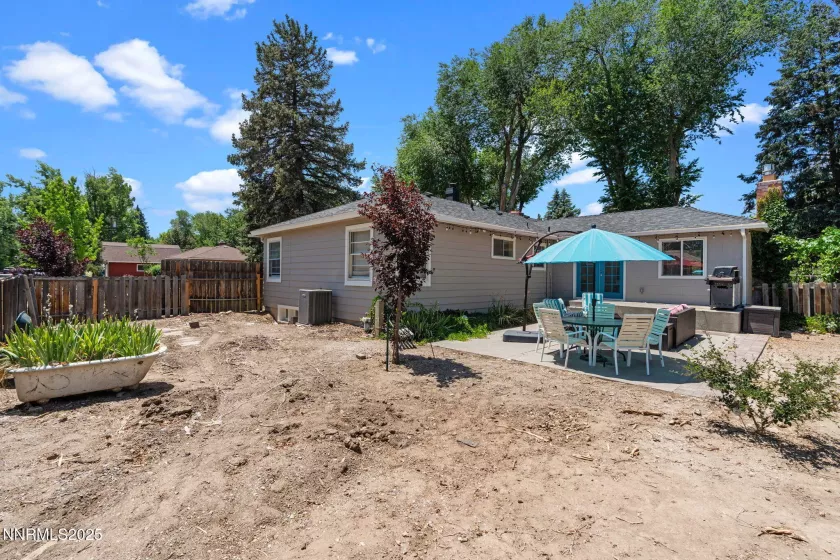 1905 Von, Reno, Nevada 89509, 3 Bedrooms Bedrooms, ,3 BathroomsBathrooms,Residential,Residential,Von,250052526