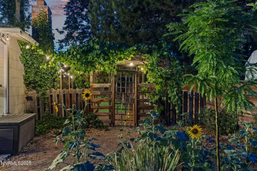 1905 Von, Reno, Nevada 89509, 3 Bedrooms Bedrooms, ,3 BathroomsBathrooms,Residential,Residential,Von,250052526