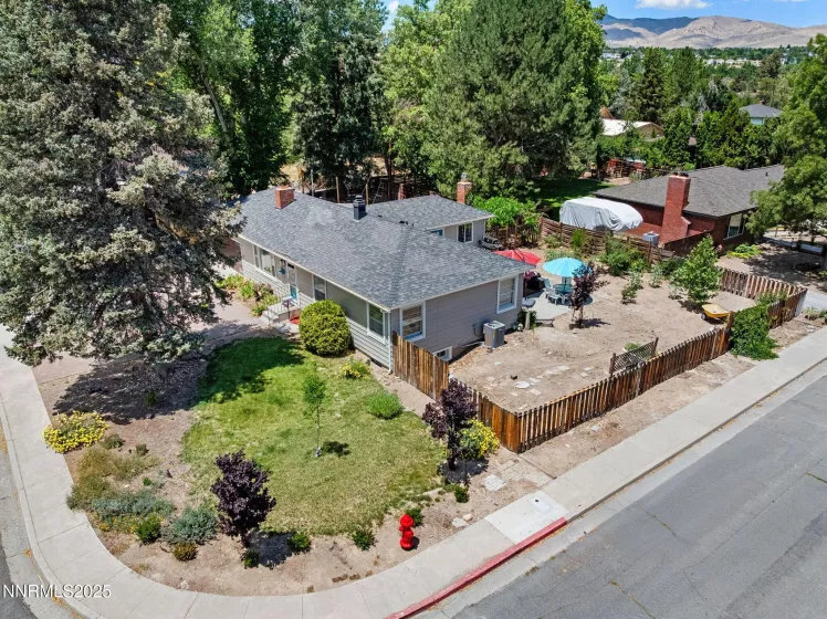 1905 Von, Reno, Nevada 89509, 3 Bedrooms Bedrooms, ,3 BathroomsBathrooms,Residential,Residential,Von,250052526