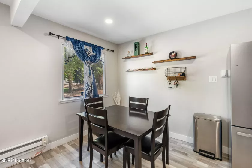 940 Jamaica, Reno, Nevada 89502, 2 Bedrooms Bedrooms, ,1 BathroomBathrooms,Residential,Residential,Jamaica,250052527