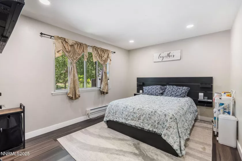 940 Jamaica, Reno, Nevada 89502, 2 Bedrooms Bedrooms, ,1 BathroomBathrooms,Residential,Residential,Jamaica,250052527