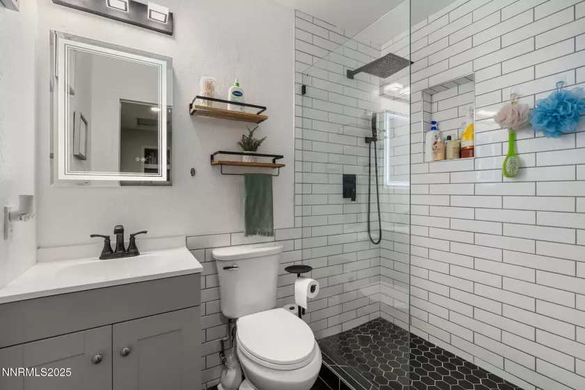 940 Jamaica, Reno, Nevada 89502, 2 Bedrooms Bedrooms, ,1 BathroomBathrooms,Residential,Residential,Jamaica,250052527