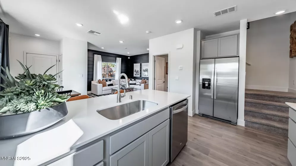 1639 Prancer, Reno, Nevada 89523, 3 Bedrooms Bedrooms, ,3 BathroomsBathrooms,Residential,Residential,Prancer,250052531