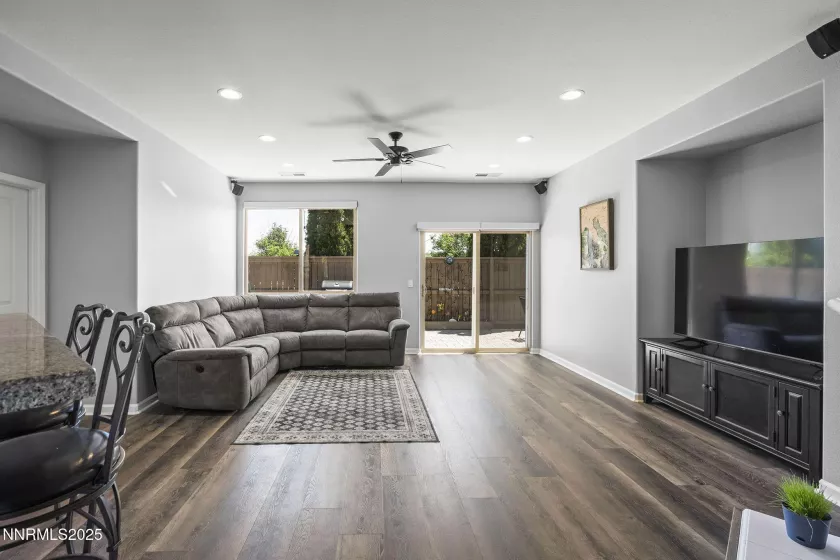590 Sand Crane, Sparks, Nevada 89436, 3 Bedrooms Bedrooms, ,2 BathroomsBathrooms,Residential,Residential,Sand Crane,250052533