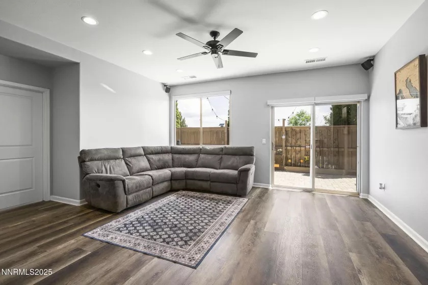 590 Sand Crane, Sparks, Nevada 89436, 3 Bedrooms Bedrooms, ,2 BathroomsBathrooms,Residential,Residential,Sand Crane,250052533