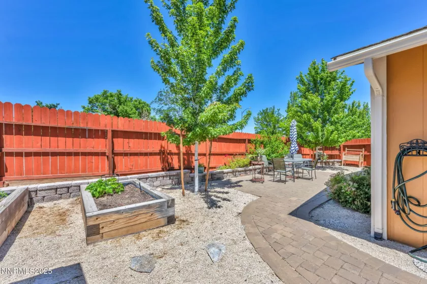 6670 Lotus, Reno, Nevada 89506, 3 Bedrooms Bedrooms, ,2 BathroomsBathrooms,Residential,Residential,Lotus,250052511