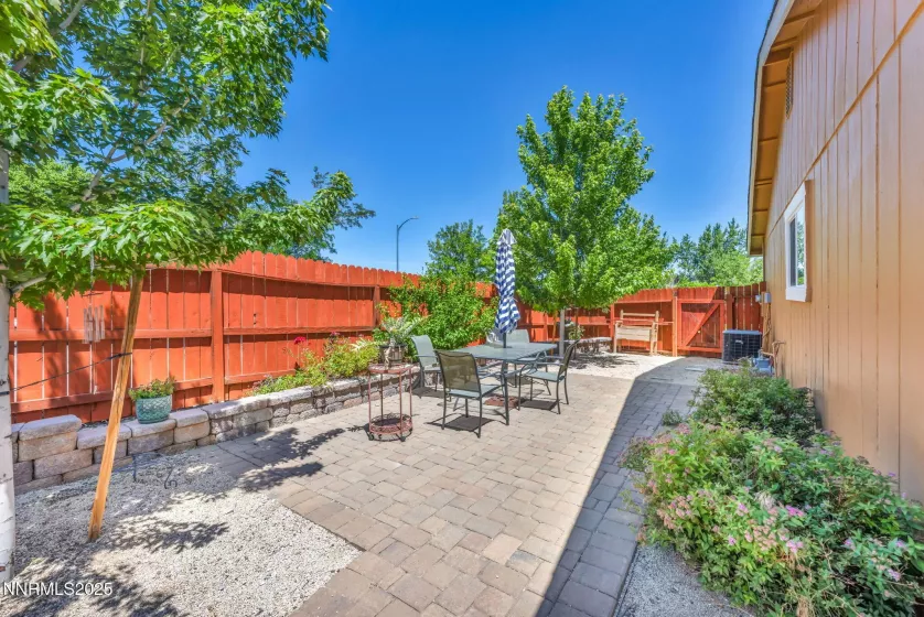 6670 Lotus, Reno, Nevada 89506, 3 Bedrooms Bedrooms, ,2 BathroomsBathrooms,Residential,Residential,Lotus,250052511