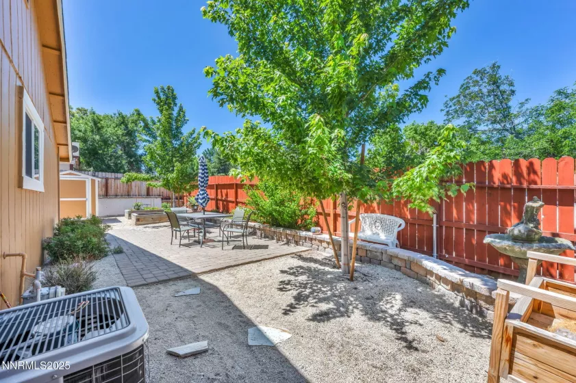 6670 Lotus, Reno, Nevada 89506, 3 Bedrooms Bedrooms, ,2 BathroomsBathrooms,Residential,Residential,Lotus,250052511