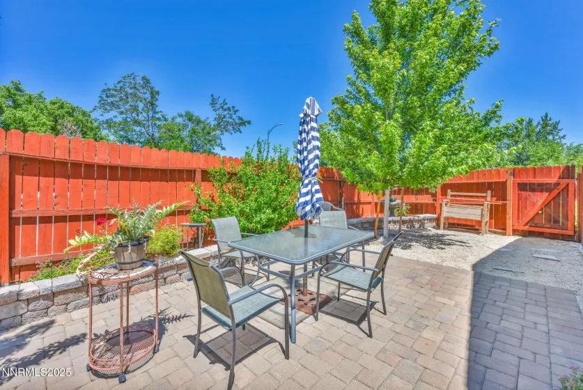 6670 Lotus, Reno, Nevada 89506, 3 Bedrooms Bedrooms, ,2 BathroomsBathrooms,Residential,Residential,Lotus,250052511