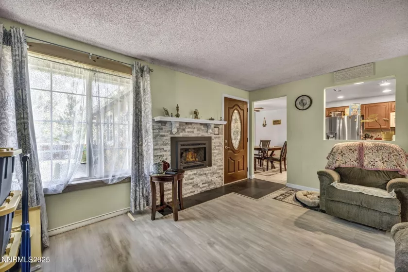 6670 Lotus, Reno, Nevada 89506, 3 Bedrooms Bedrooms, ,2 BathroomsBathrooms,Residential,Residential,Lotus,250052511