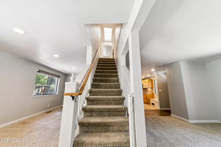 299 Chimney Rock, Stateline, Nevada 89449, 6 Bedrooms Bedrooms, ,3 BathroomsBathrooms,Residential,Residential,Chimney Rock,250052517