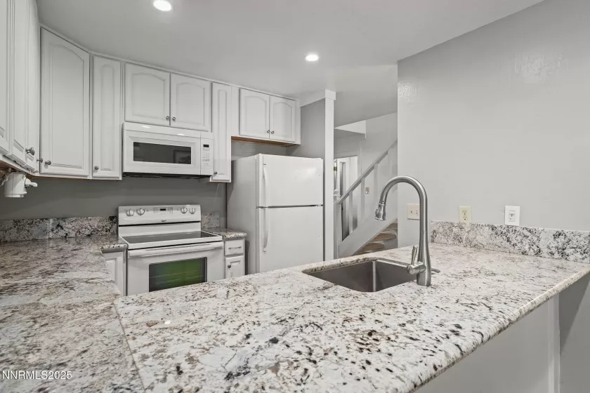 807 Alder, Incline Village, Nevada 89451, 3 Bedrooms Bedrooms, ,3 BathroomsBathrooms,Residential,Residential,Alder,250052518