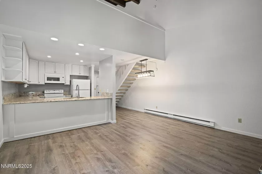 807 Alder, Incline Village, Nevada 89451, 3 Bedrooms Bedrooms, ,3 BathroomsBathrooms,Residential,Residential,Alder,250052518