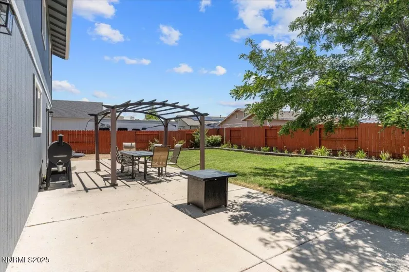 18324 Dustin, Reno, Nevada 89508, 5 Bedrooms Bedrooms, ,3 BathroomsBathrooms,Residential,Residential,Dustin,250052523