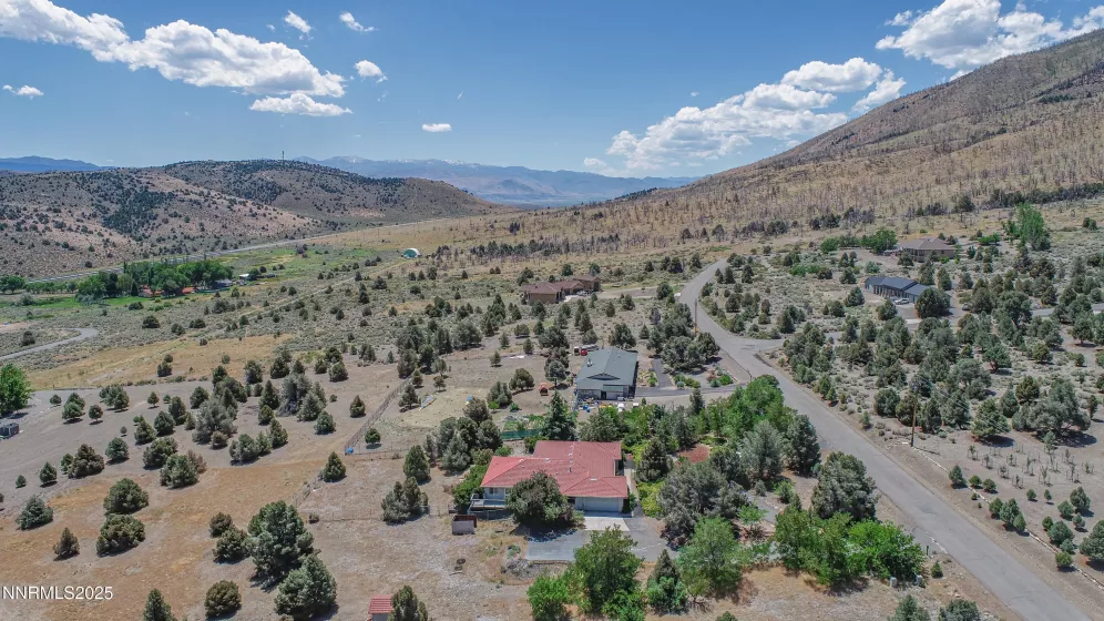 1561 Alba, Gardnerville, Nevada 89410, 4 Bedrooms Bedrooms, ,4 BathroomsBathrooms,Residential,Residential,Alba,250052522