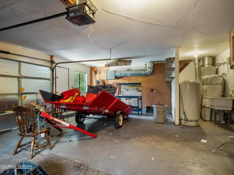1561 Alba, Gardnerville, Nevada 89410, 4 Bedrooms Bedrooms, ,4 BathroomsBathrooms,Residential,Residential,Alba,250052522