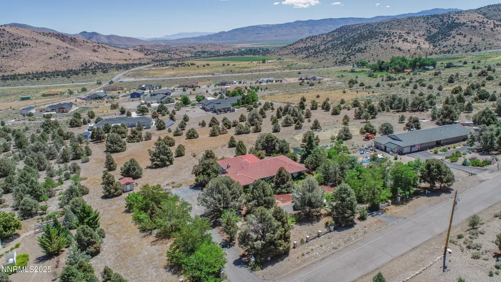 1561 Alba, Gardnerville, Nevada 89410, 4 Bedrooms Bedrooms, ,4 BathroomsBathrooms,Residential,Residential,Alba,250052522