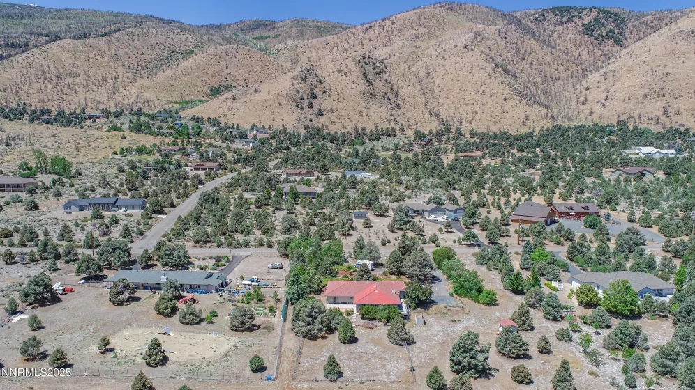 1561 Alba, Gardnerville, Nevada 89410, 4 Bedrooms Bedrooms, ,4 BathroomsBathrooms,Residential,Residential,Alba,250052522