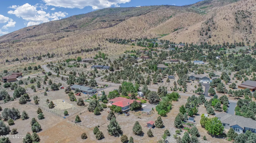 1561 Alba, Gardnerville, Nevada 89410, 4 Bedrooms Bedrooms, ,4 BathroomsBathrooms,Residential,Residential,Alba,250052522
