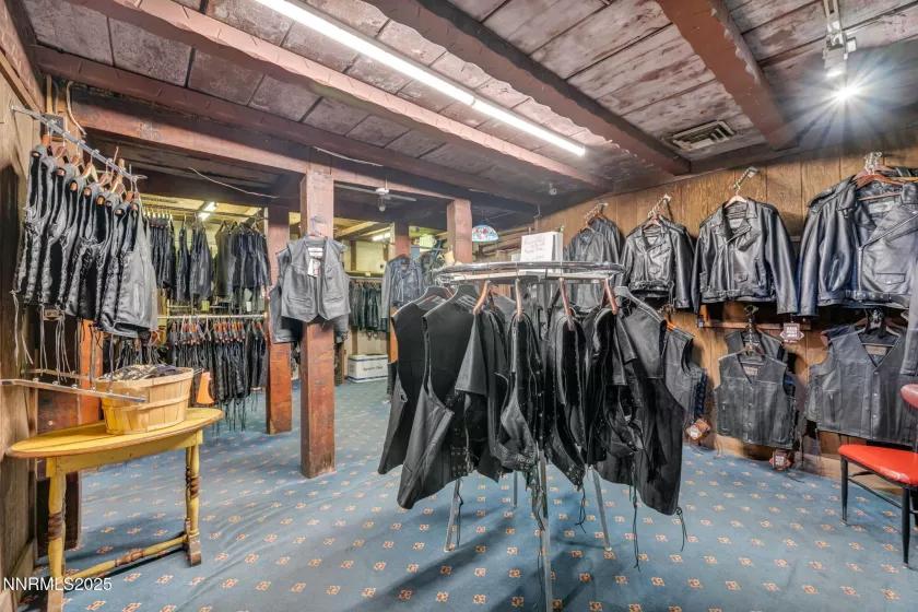 58 C, Virginia City, Nevada 89440, ,Commercial Sale,Residential,C,250052537