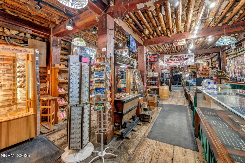 58 C, Virginia City, Nevada 89440, ,Commercial Sale,Residential,C,250052537