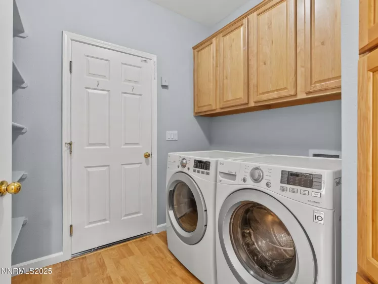 10404 Chadwell, Reno, Nevada 89521, 3 Bedrooms Bedrooms, ,2 BathroomsBathrooms,Residential,Residential,Chadwell,250052530