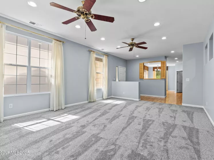 10404 Chadwell, Reno, Nevada 89521, 3 Bedrooms Bedrooms, ,2 BathroomsBathrooms,Residential,Residential,Chadwell,250052530