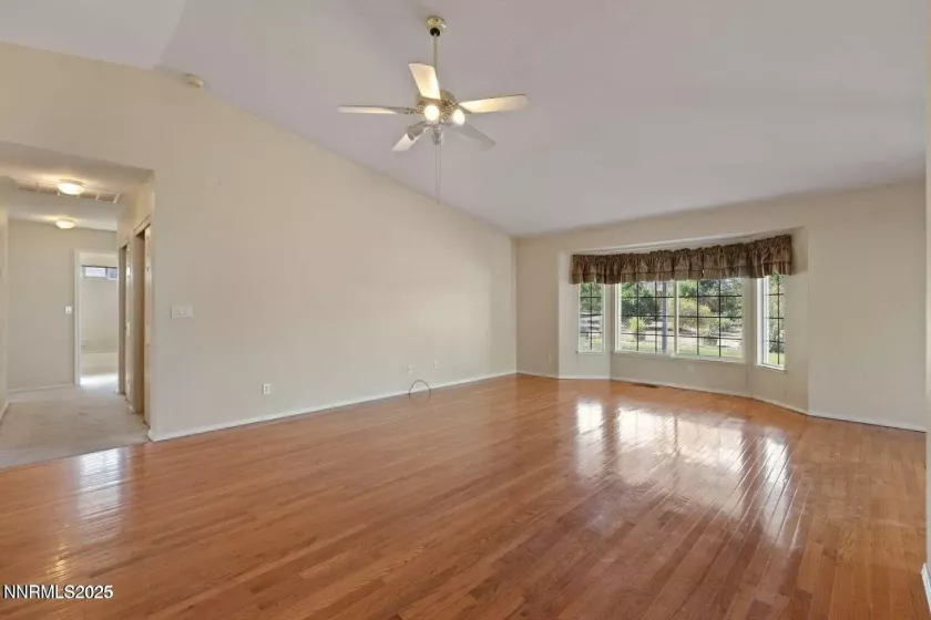 439 Beau, Sparks, Nevada 89436, 3 Bedrooms Bedrooms, ,3 BathroomsBathrooms,Residential Lease,Manufactured,Beau,250052545