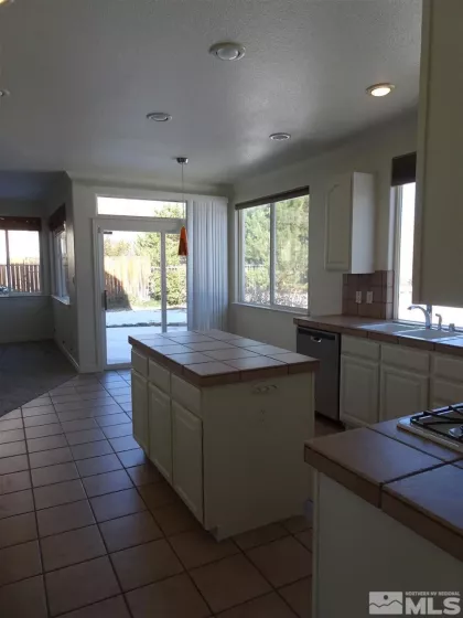 7021 Heatherwood, Reno, Nevada 89523, 5 Bedrooms Bedrooms, ,3 BathroomsBathrooms,Residential Lease,Manufactured,Heatherwood,250052572