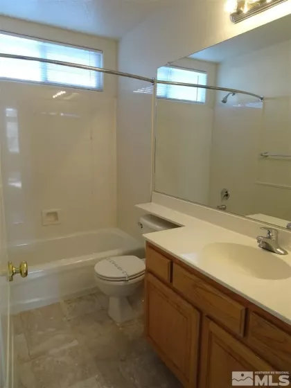 7021 Heatherwood, Reno, Nevada 89523, 5 Bedrooms Bedrooms, ,3 BathroomsBathrooms,Residential Lease,Manufactured,Heatherwood,250052572