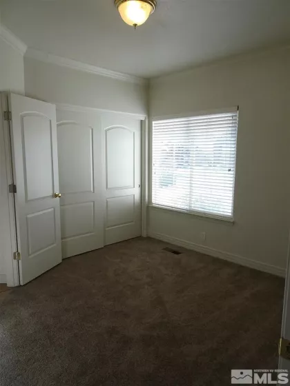 7021 Heatherwood, Reno, Nevada 89523, 5 Bedrooms Bedrooms, ,3 BathroomsBathrooms,Residential Lease,Manufactured,Heatherwood,250052572