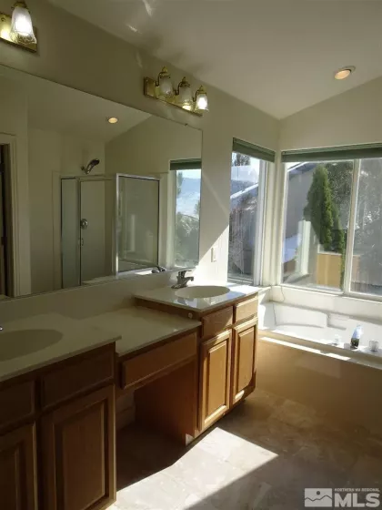 7021 Heatherwood, Reno, Nevada 89523, 5 Bedrooms Bedrooms, ,3 BathroomsBathrooms,Residential Lease,Manufactured,Heatherwood,250052572