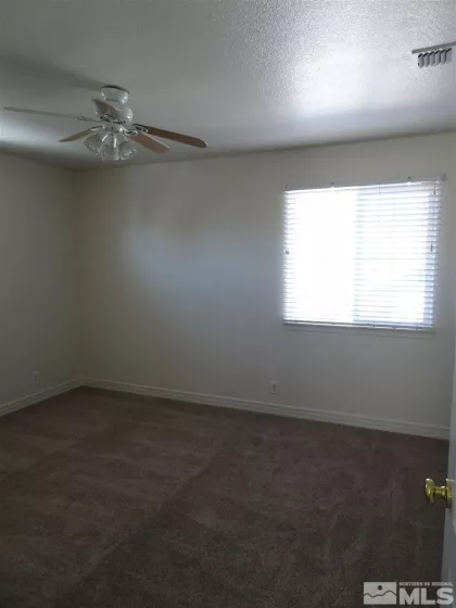 7021 Heatherwood, Reno, Nevada 89523, 5 Bedrooms Bedrooms, ,3 BathroomsBathrooms,Residential Lease,Manufactured,Heatherwood,250052572