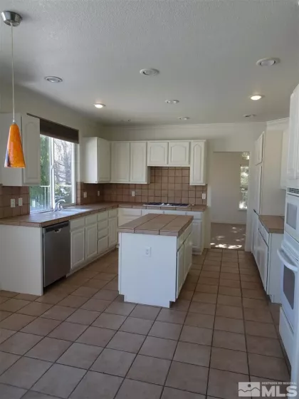 7021 Heatherwood, Reno, Nevada 89523, 5 Bedrooms Bedrooms, ,3 BathroomsBathrooms,Residential Lease,Manufactured,Heatherwood,250052572