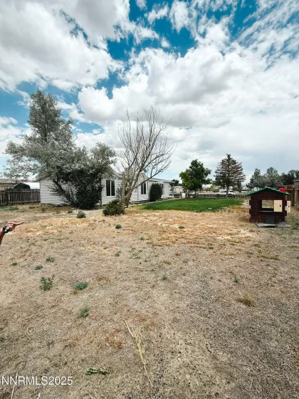 102 Manhattan, Battle Mountain, Nevada 89820, 3 Bedrooms Bedrooms, ,2 BathroomsBathrooms,Residential,Residential,Manhattan,250052574