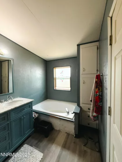 102 Manhattan, Battle Mountain, Nevada 89820, 3 Bedrooms Bedrooms, ,2 BathroomsBathrooms,Residential,Residential,Manhattan,250052574