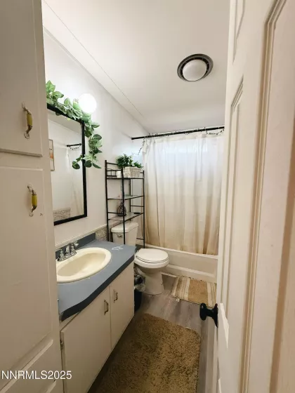 102 Manhattan, Battle Mountain, Nevada 89820, 3 Bedrooms Bedrooms, ,2 BathroomsBathrooms,Residential,Residential,Manhattan,250052574